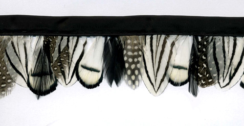 "Elegant Winter" Feather Trim - 5 yard bolt